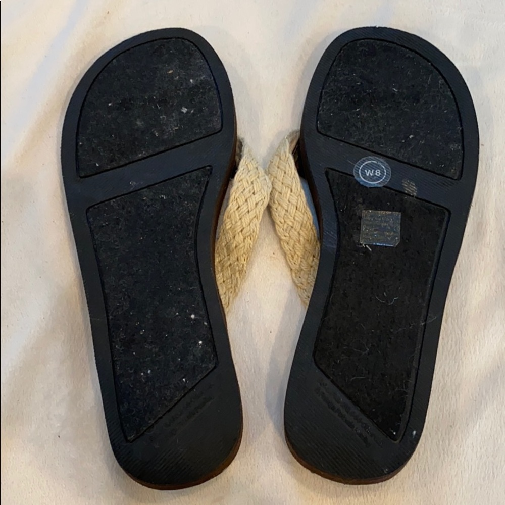 GAP Sandals - Picture 3 of 3
